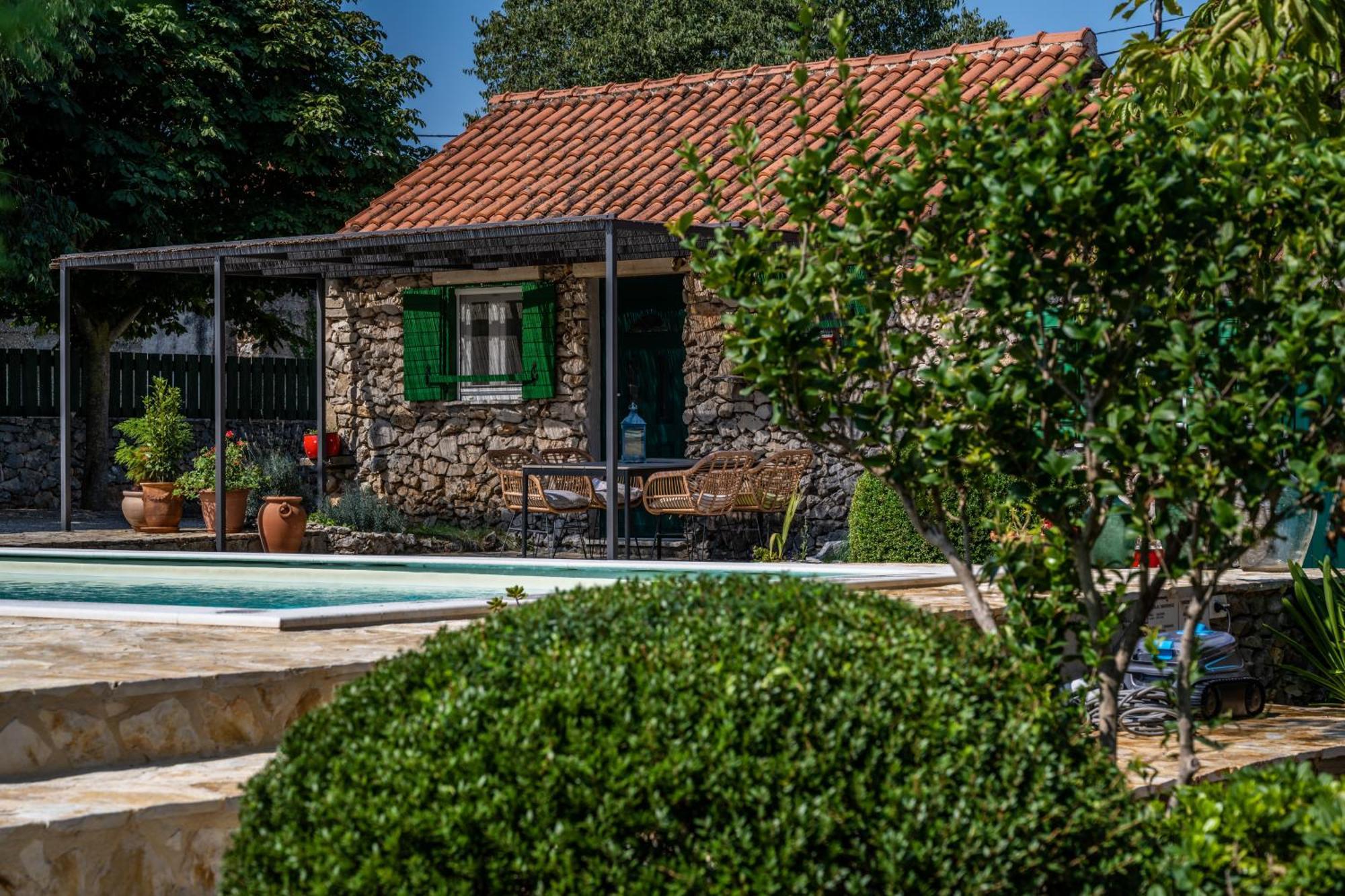 Kalpic Suites & Villa Lozovac Exterior photo