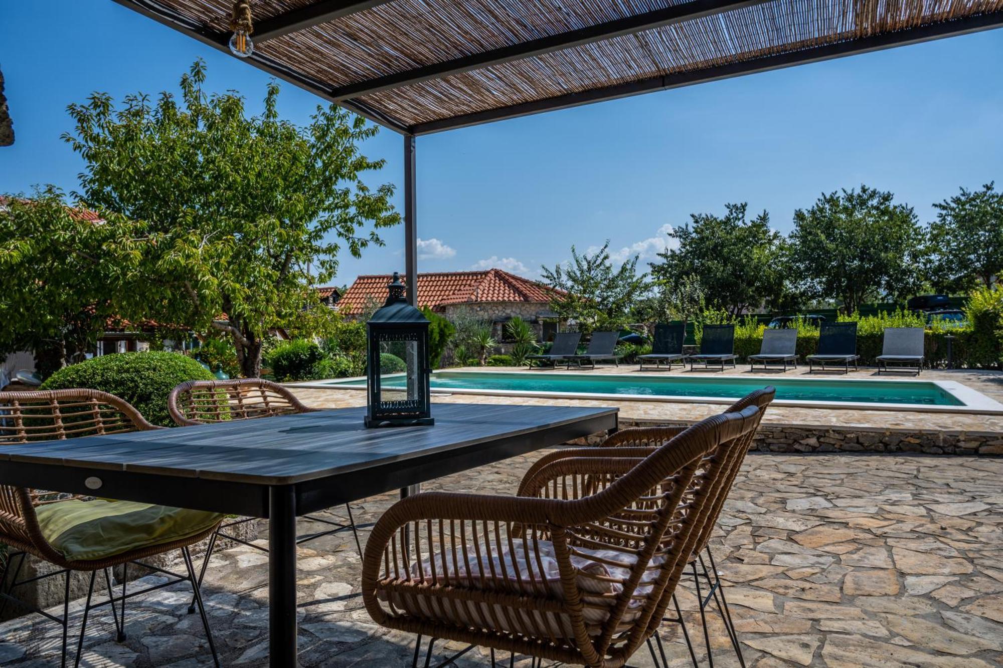 Kalpic Suites & Villa Lozovac Exterior photo